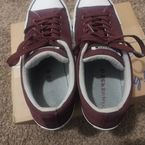 Converse  Unisex Size 8.5 men size 10.5 women Converse All Star Low Top Burgundy - Picture 6 of 10